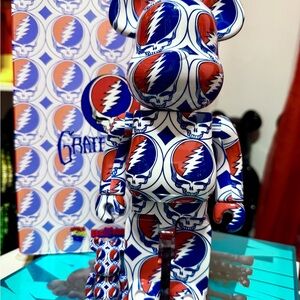 Bearbrick x Grateful Dead Steal Your Face 100% & 400% Set